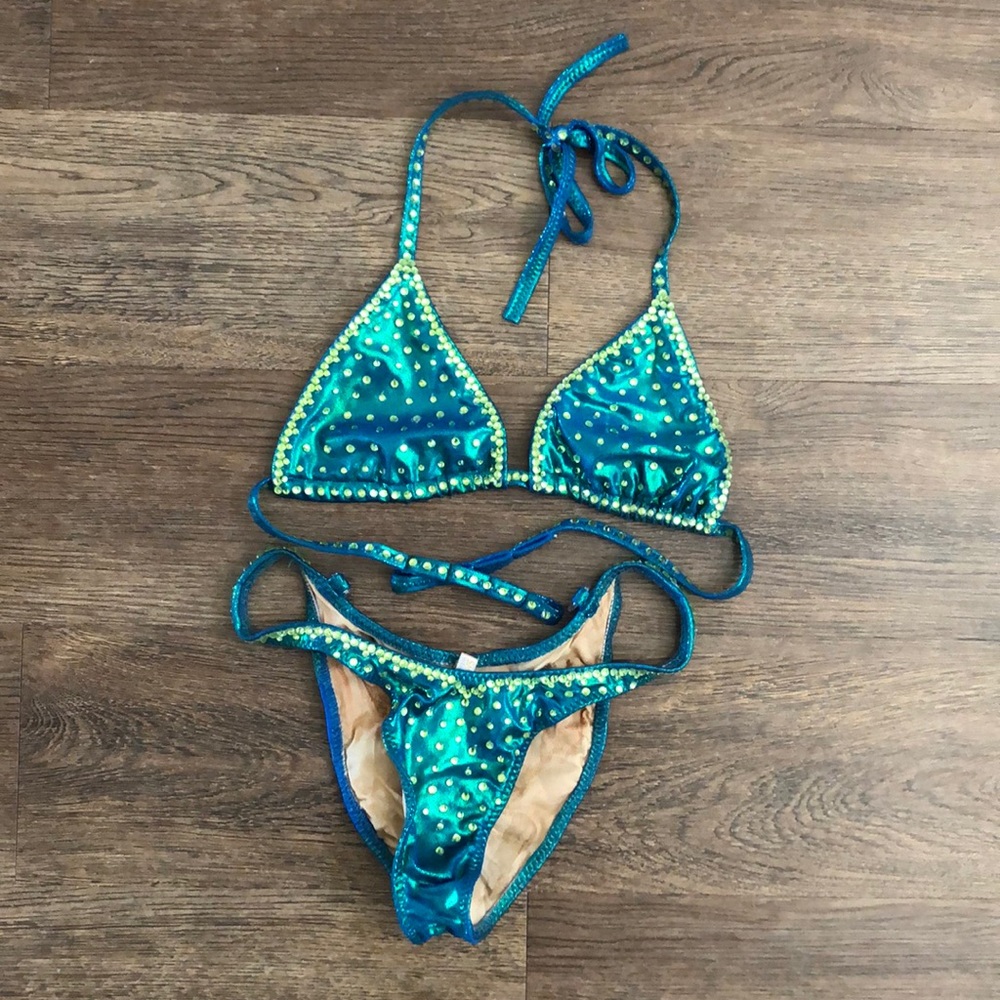 Ravish Sands Figure Competition Bikini